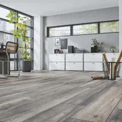 Kronotex Harbour Grey Oak - Robusto Villa 12mm Laminate Flooring (217737) -Cheap Plankora Store harbour grey oak robusto villa 12mm laminate flooring 217737 p84819 191237 image