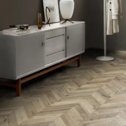 Kaindl Fortress Rochester Oak - Chevron Parquet 8mm Laminate Flooring (333483) -Cheap Plankora Store kaindl fortress rochester oak chevron parquet 8mm laminate flooring 333483 p120325 243337 image